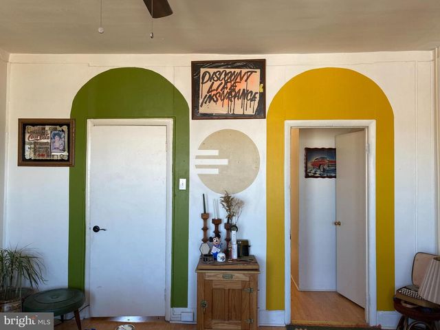 1831 S 5TH ST, Philadelphia, PA 19148