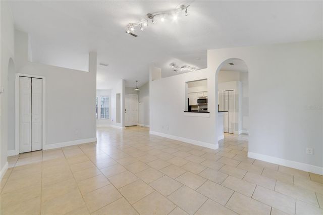 210 MEADOW GREEN DRIVE, Davenport, FL 33837