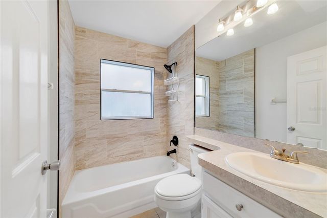 210 MEADOW GREEN DRIVE, Davenport, FL 33837