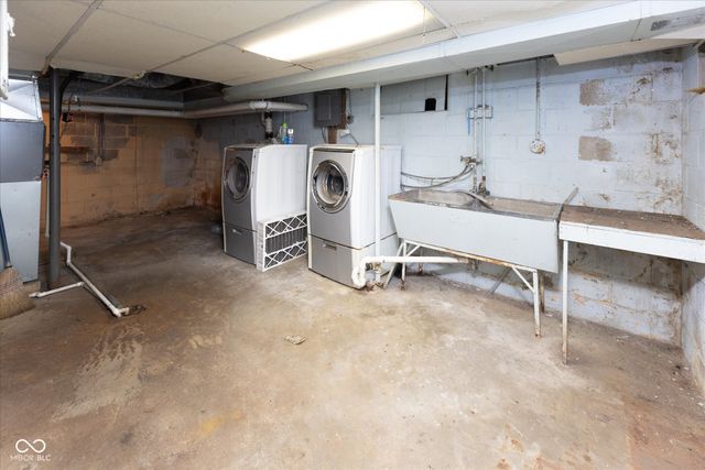 6933 Warwick Road, Indianapolis, IN 46220