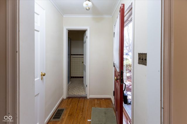 6933 Warwick Road, Indianapolis, IN 46220