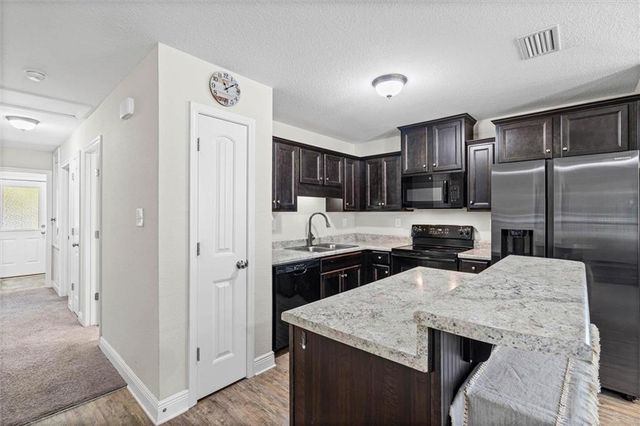 1254 Forest Glen Drive W, Mobile, AL 36618