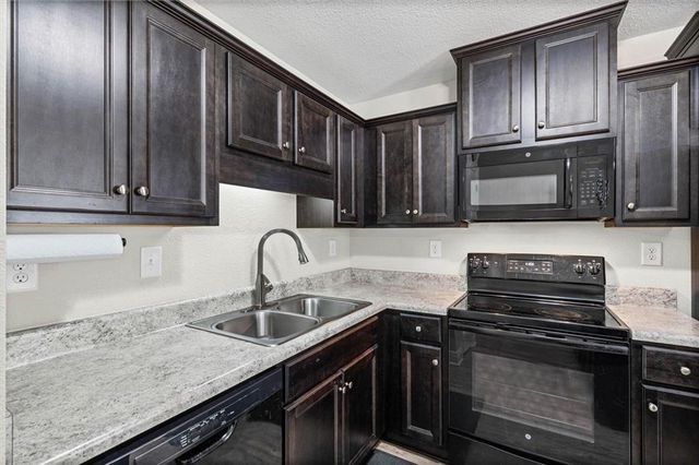 1254 Forest Glen Drive W, Mobile, AL 36618