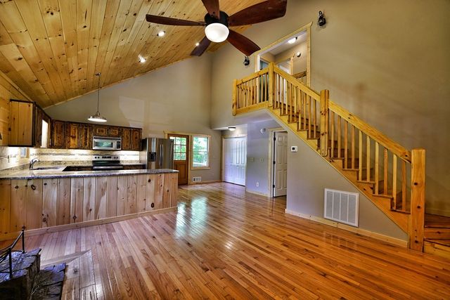 989 New Liberty Road, Ellijay, GA 30540