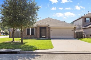317 Falling Pine Drive, Conroe, TX 77304