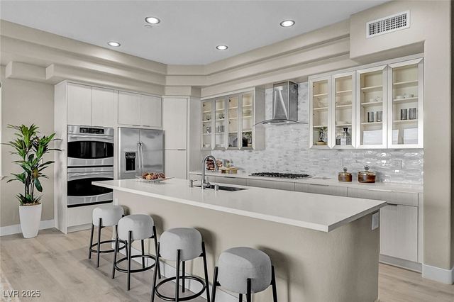 9220 Tesoras Drive 202, Las Vegas, NV 89144