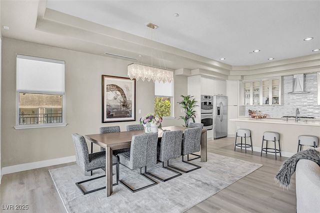 9220 Tesoras Drive 202, Las Vegas, NV 89144