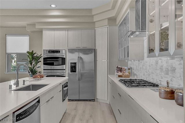 9220 Tesoras Drive 202, Las Vegas, NV 89144