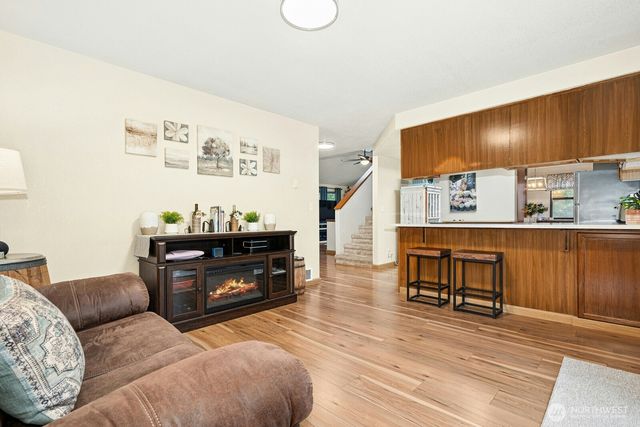 777 SE Lakeway Boulevard, Port Orchard, WA 98367
