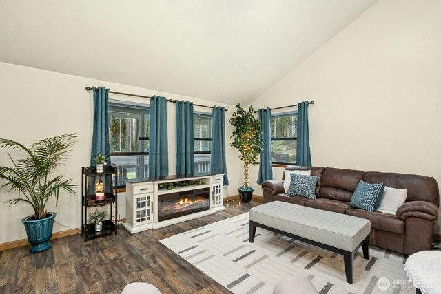 777 SE Lakeway Boulevard, Port Orchard, WA 98367