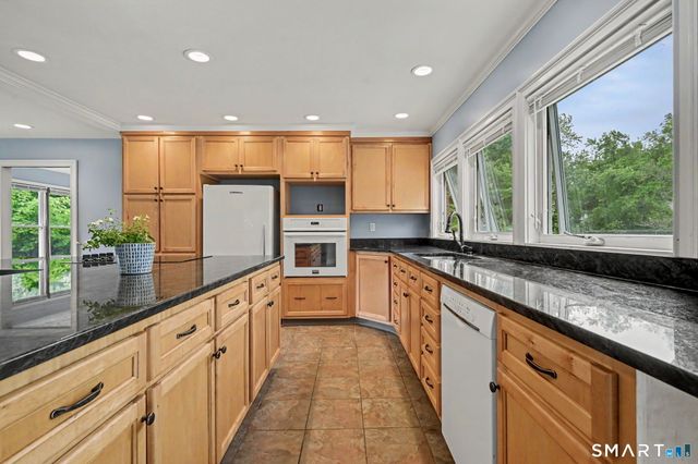 30 Bonnie Vu Lane, New Milford, CT 06776