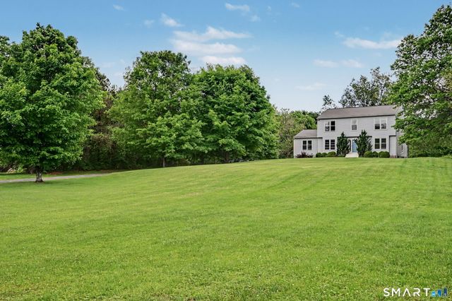 30 Bonnie Vu Lane, New Milford, CT 06776