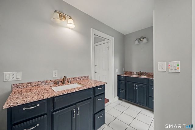 30 Bonnie Vu Lane, New Milford, CT 06776