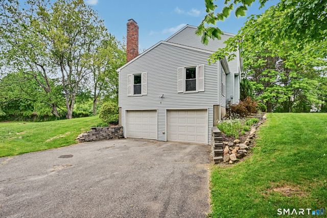 30 Bonnie Vu Lane, New Milford, CT 06776