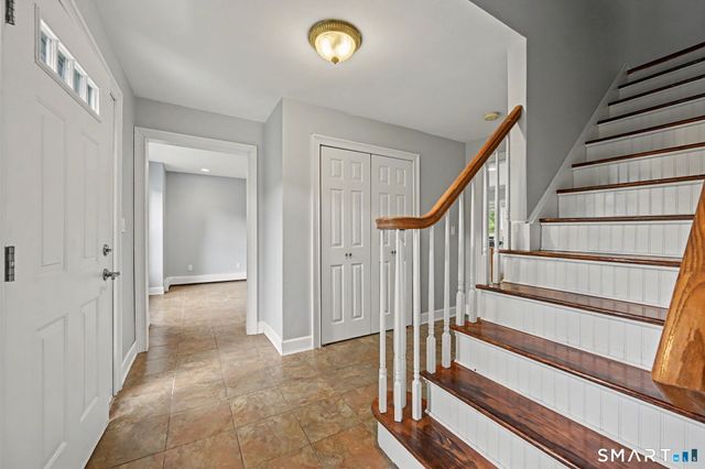 30 Bonnie Vu Lane, New Milford, CT 06776