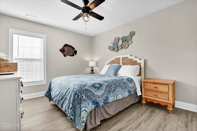 305 Pine Ridge Lane, Holly Ridge, NC 28445