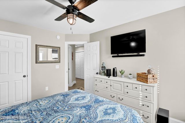 305 Pine Ridge Lane, Holly Ridge, NC 28445