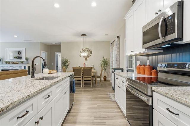 221 Windsor Way, Jasper, GA 30143