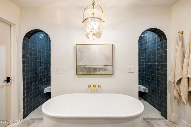 4431 E SUNSET Drive, Phoenix, AZ 85028