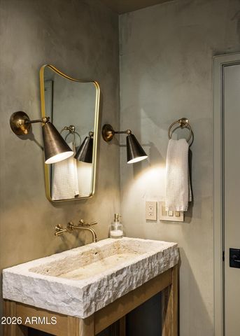 4431 E SUNSET Drive, Phoenix, AZ 85028