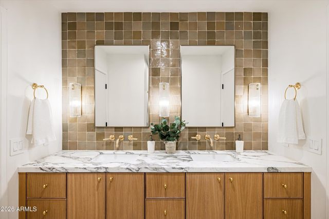 4431 E SUNSET Drive, Phoenix, AZ 85028