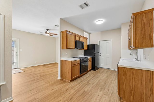 2409B Curry Loop, Round Rock, TX 78664