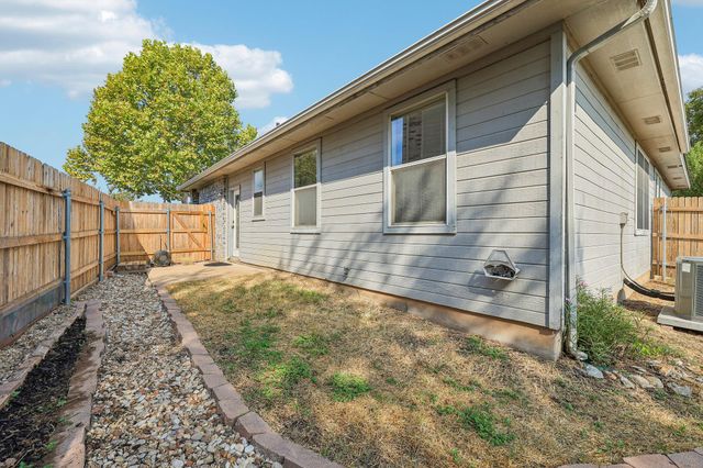 2409B Curry Loop, Round Rock, TX 78664