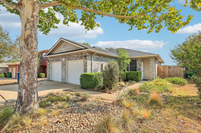 2409B Curry Loop, Round Rock, TX 78664