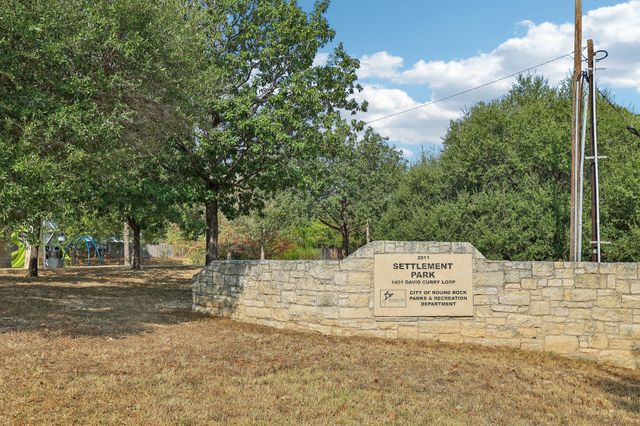 2409B Curry Loop, Round Rock, TX 78664