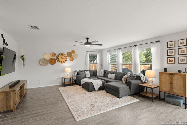 7650 Heavenly Arbor, San Antonio, TX 78254