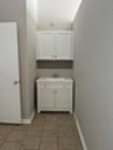 2744 N Laramie Avenue, Chicago, IL 60639
