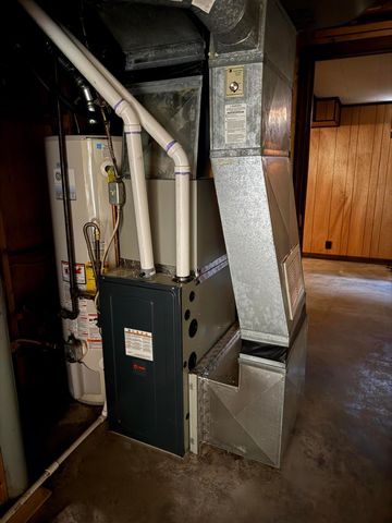 656 PYRTLE DR, Salem, VA 24153