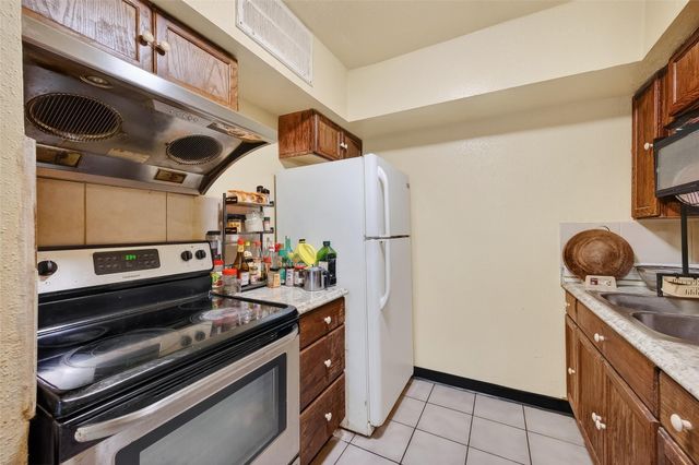 6201 Ranchester Drive 4, Houston, TX 77036