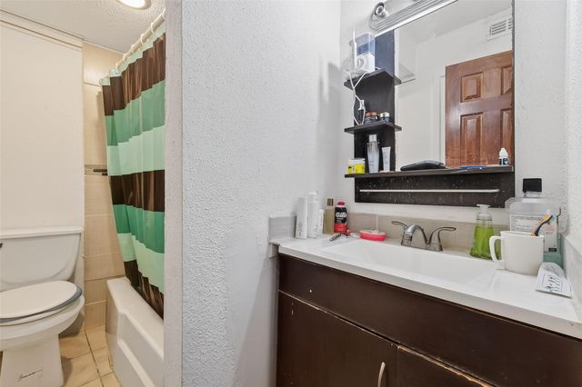 6201 Ranchester Drive 4, Houston, TX 77036