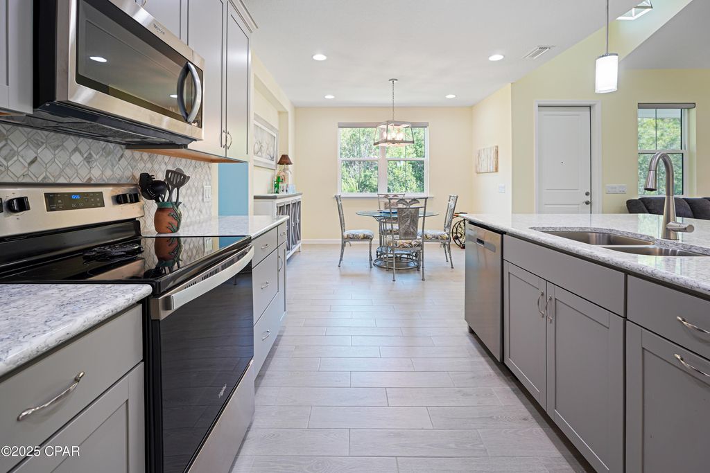 Image 14 of property listing at 8463 Dreams Float Court, Panama City Beach, FL 32413