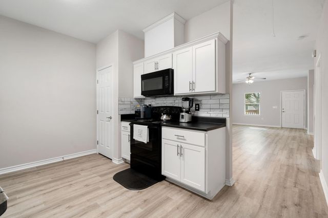 6927 David Street, Pearland, TX 77584