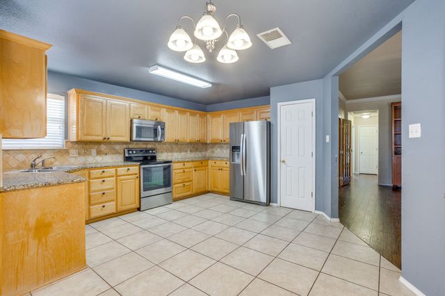 138 Adams Drive, Crowley, TX 76036