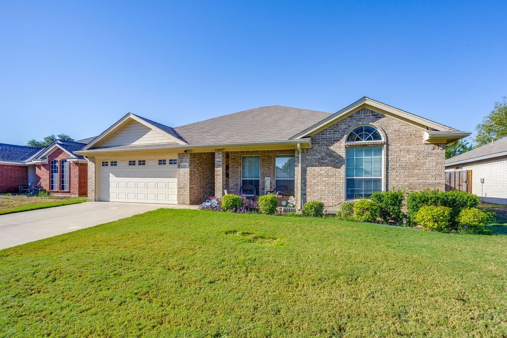 138 Adams Drive, Crowley, TX 76036 — photo 3