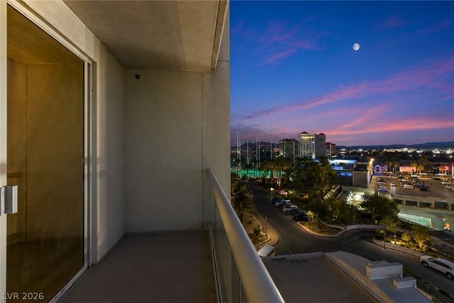 145 East HARMON Avenue 302, Las Vegas, NV 89109