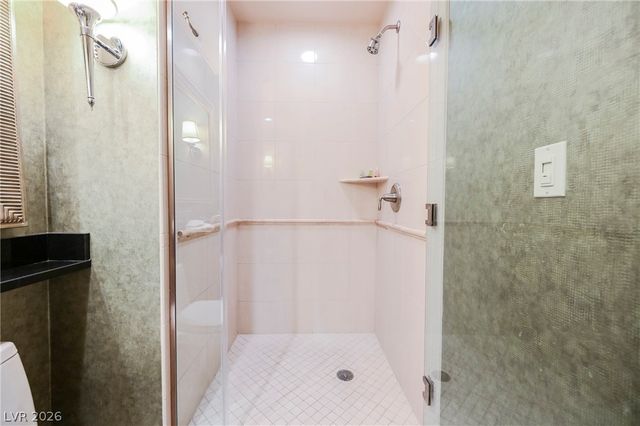 145 East HARMON Avenue 302, Las Vegas, NV 89109
