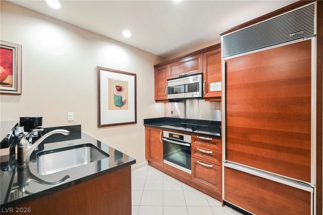 145 East HARMON Avenue 302, Las Vegas, NV 89109