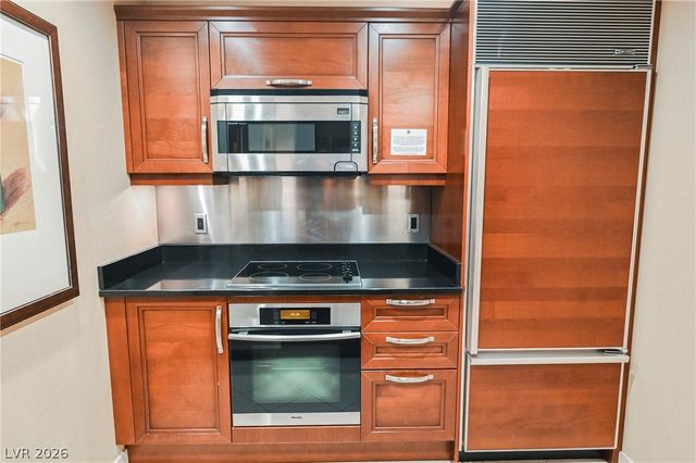 145 East HARMON Avenue 302, Las Vegas, NV 89109
