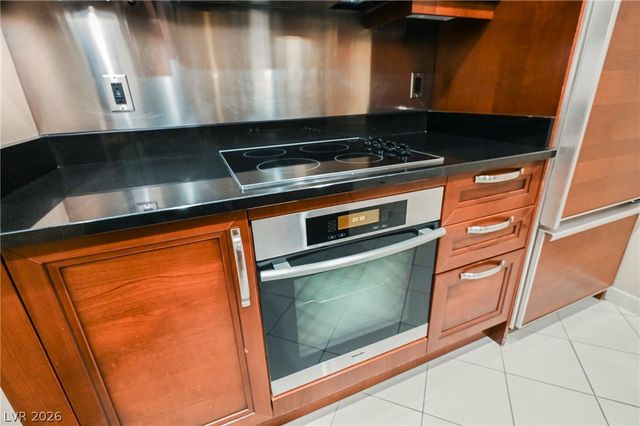 145 East HARMON Avenue 302, Las Vegas, NV 89109