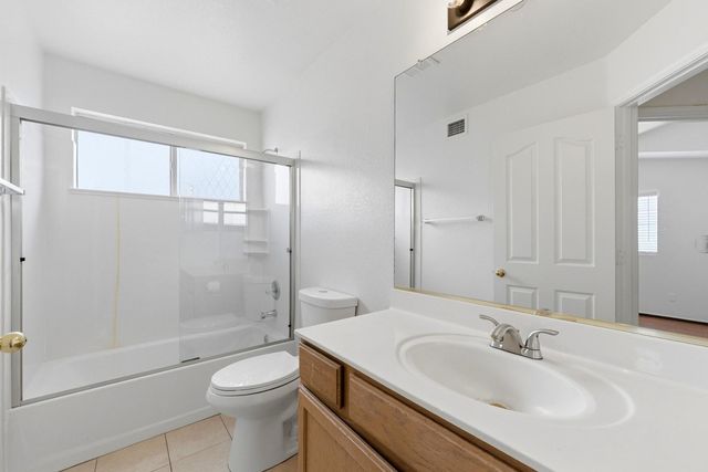 15822 S 32nd Place, Phoenix, AZ 85048
