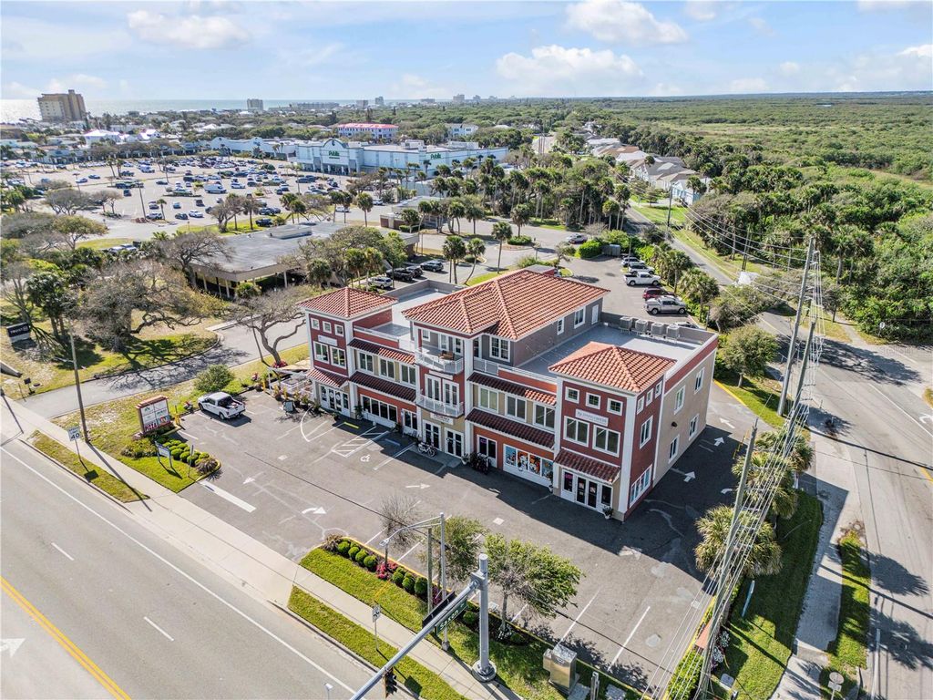 Image 3 of property listing at 701 E 3RD AVENUE 4, New Smyrna Beach, FL 32169