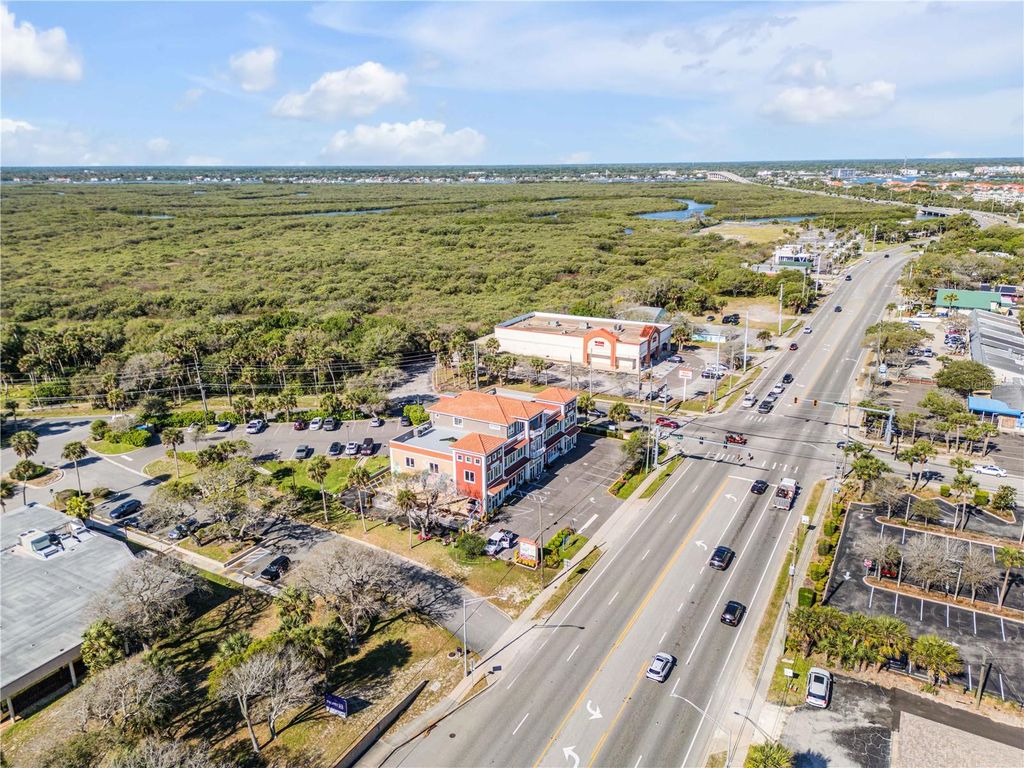 Image 25 of property listing at 701 E 3RD AVENUE 4, New Smyrna Beach, FL 32169