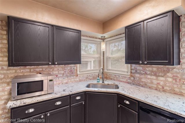 9051 Nathaline, Redford Charter Township, MI 48239