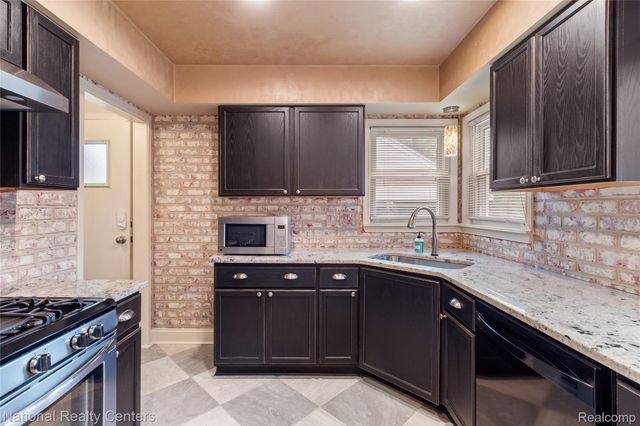 9051 Nathaline, Redford Charter Township, MI 48239