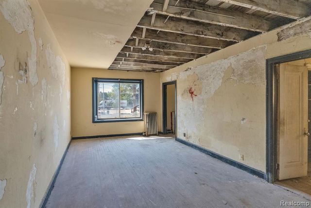 15523 Mack Avenue, Detroit, MI 48224