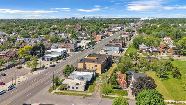 15523 Mack Avenue, Detroit, MI 48224